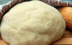 Тесто на кефире с сахаром