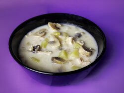 Сырный суп с курицей и шампиньонами