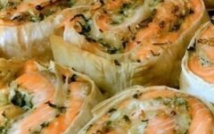 Запеченные рулеты с лососем в лаваше