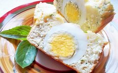 Запеченный омлет «Мишна» с куриным мясом