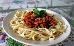Паста Болоньезе с сухим вином