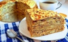 Блинный торт с шампиньонами и сыром