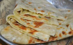 Индийские алу паратха с картофелем