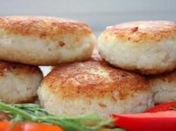 Диетические паровые котлеты из трески