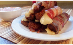 Гренки с сыром в беконе