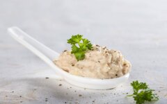 Рыбный паштет из скумбрии с творожным сыром