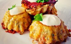 Голубцы с грибами и курицей в духовке