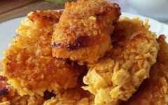 Куриные котлеты с сыром в кукурузных хлопьях