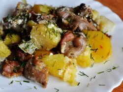 Куриные желудки с картофелем в фольге