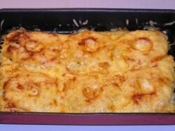 Куриная запеканка с ананасами и помидорами