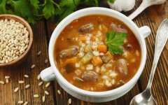 Рассольник с кабачками и сладким перцем на зиму