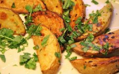 Картофельные дольки в духовке на гарнир