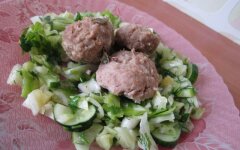 Котлеты из баранины с чесноком на пару