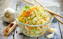 Кабачки со сладким перцем и морковью по-корейски