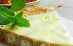 Блинный пирог из овсяной муки с заливкой