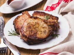 Маринованная свиная вырезка в горчице