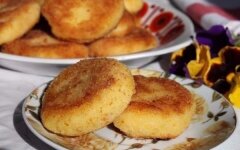 Жареные манники в панировочных сухарях