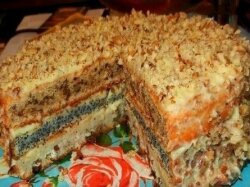 Оригинальный трехслойный торт