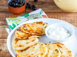 Сырники со сгущенкой и кокосовой стружкой в духовке