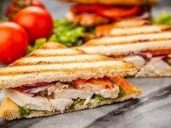 Сэндвичи с куриной грудкой и кукурузой