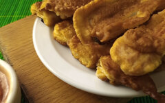 Крабовые палочки с сыром в кляре