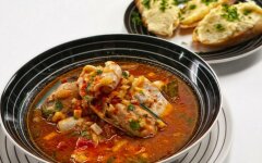 Буйабес с креветками и картофелем