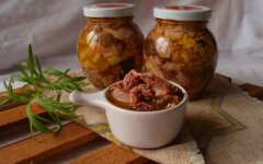 Домашняя тушенка из свинины на плите