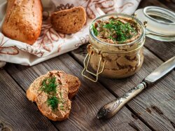 Паштет из гусиной печени с молоком