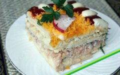 Закусочный бутербродный торт с рыбой