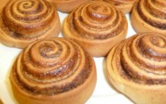 Булочки с корицей из дрожжевого теста на молоке