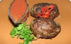 Рубленые котлеты из баранины с зеленью