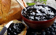 Черничное варенье-пятиминутка из ягод и пюре
