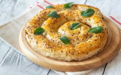 Берек с творогом и сыром фета