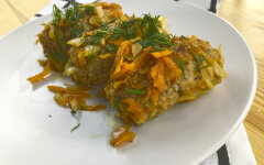 Ленивые голубцы с капустой, рисом и фаршем на сковороде