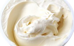 Нежный крем со вкусом пломбира