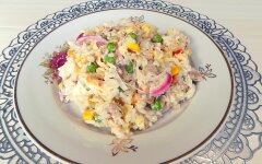 Салат из овощной Гавайской смеси с курицей