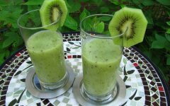 Смузи с апельсиновым соком и киви