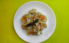 Жареная картошка по-гречески с сыром и болгарским перцем