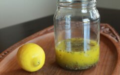 Заправка для греческого салата с оливковым маслом холодного отжима