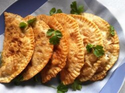 Чебуреки со свининой по-домашнему