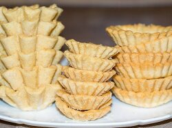 Домашние тарталетки для праздничной подачи закусок