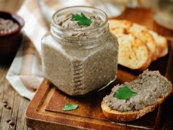 Паштет из шампиньонов с репчатым луком