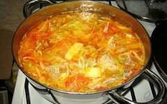 Щи на курином бульоне с капустой