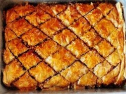 Пахлава на слоеном тесте