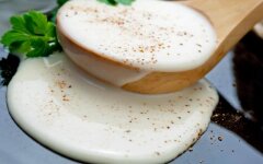 Соус «Бешамель» с мускатным орехом и белым перцем