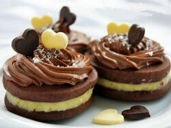 Вкусное шоколадное печенье с кокосом