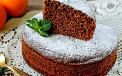 Шоколадный манник с орехами и цукатами в мультиварке