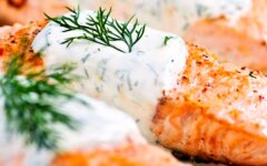 Лосось в нежном сливочном соусе с укропом