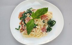 Паста карбонара с итальянской ветчиной