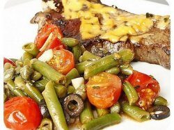 Говядина с помидорами и сыром в пароварке